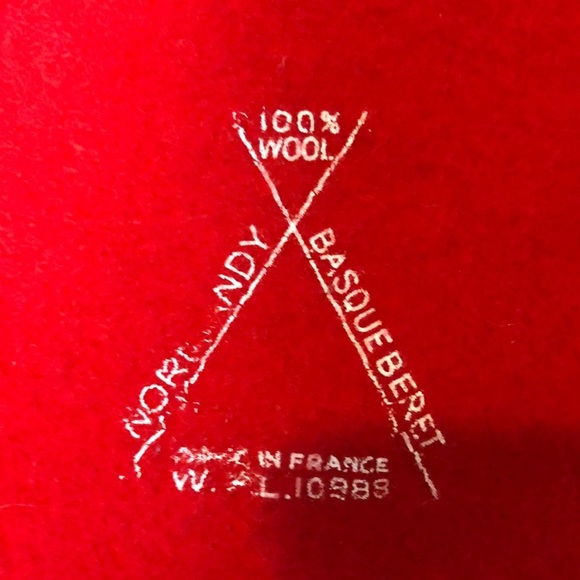 Vintage 1980’s Red 100% Wool Oversized Normandy Basque Beret | Never Worn - Picture 4 of 4